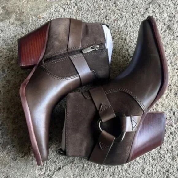 New Vince Camuto Nenanie Pointed Toe Leather Bootie Size 7.5 - Picture 1 of 6